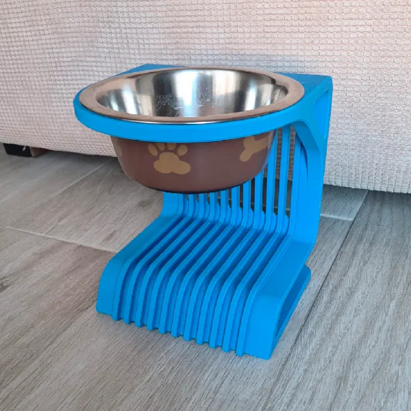 Comedero elevado para mascotas impreso en 3D